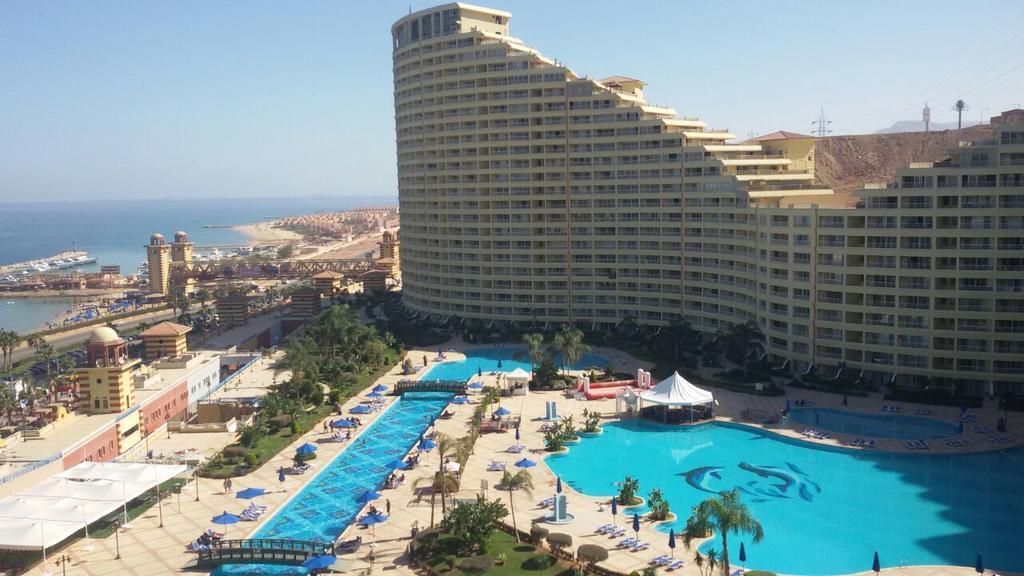 Porto Sokna With Sea View Pyramids Apartments Family Only Ain Sukhna Exterior photo